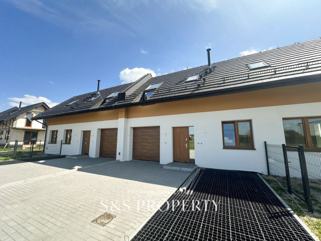 Dom Sprzedaż Mników 11